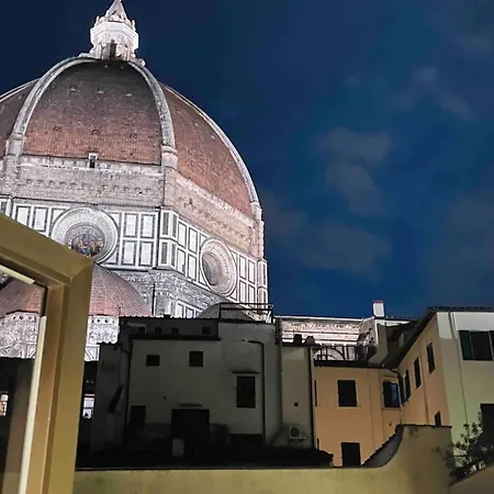 アパート Duomo Elegance And Comfort 1 Minute From The Duomo *