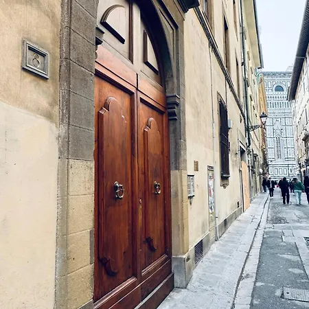 Duomo Elegance And Comfort 1 Minute From The Duomo Apartment *